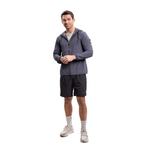 Front view of model wearing the Men's erne The Manhattan Full Zip Jacket in the color Pewter.
